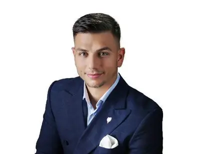 STEFAN NOVKOVIC